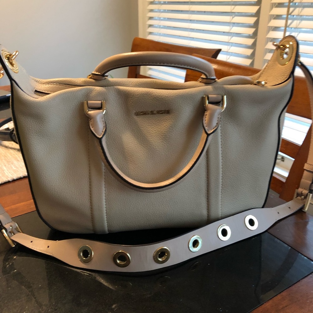 Michael Kors leather bag